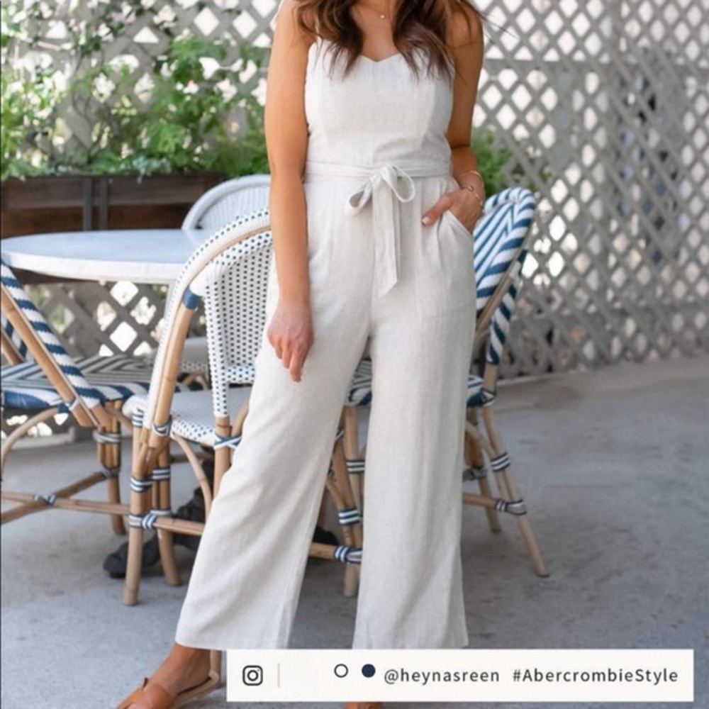 Tie-Strap Linen-Blend Jumpsuit